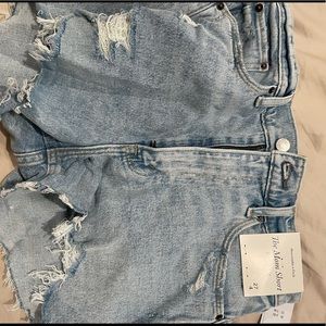 Abercrombie & Fitch High Rise Mom Short